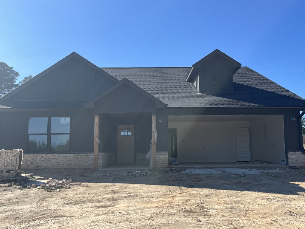 564 County Road 2745