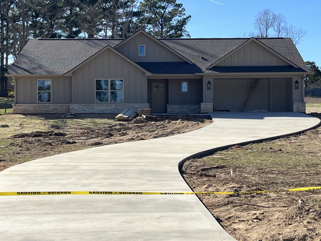 574 County Road 2745