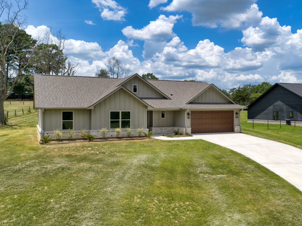 574 County Road 2745