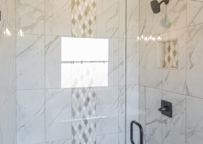 Oxford Elevated Floorplan R3E Home Builders Tyler TX 1.28 (18)